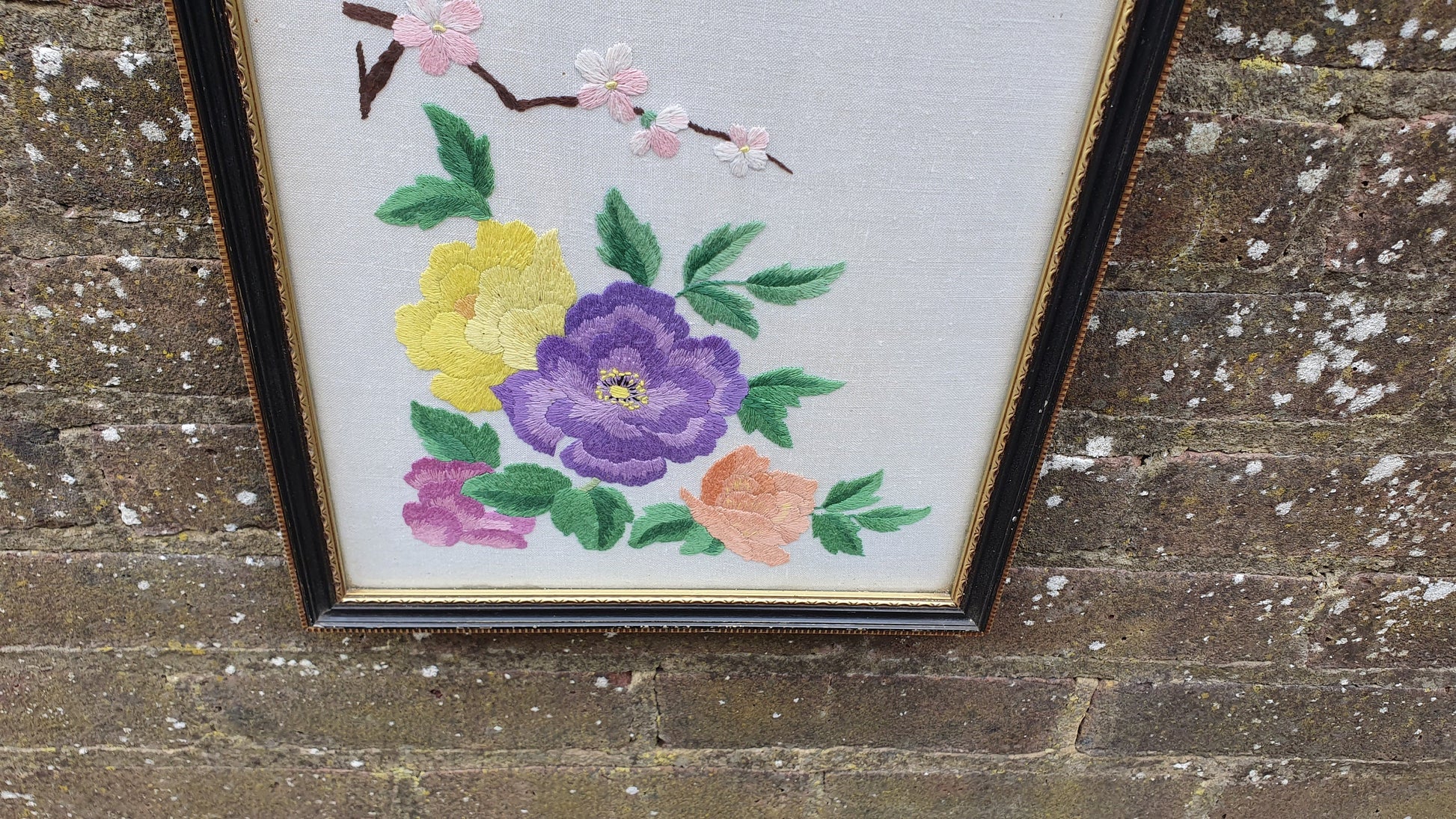 Gorgeous Vintage Oriental Embroidery Picture Flower Floral Butterfly Decoration Glazed Black and Gold Frame.