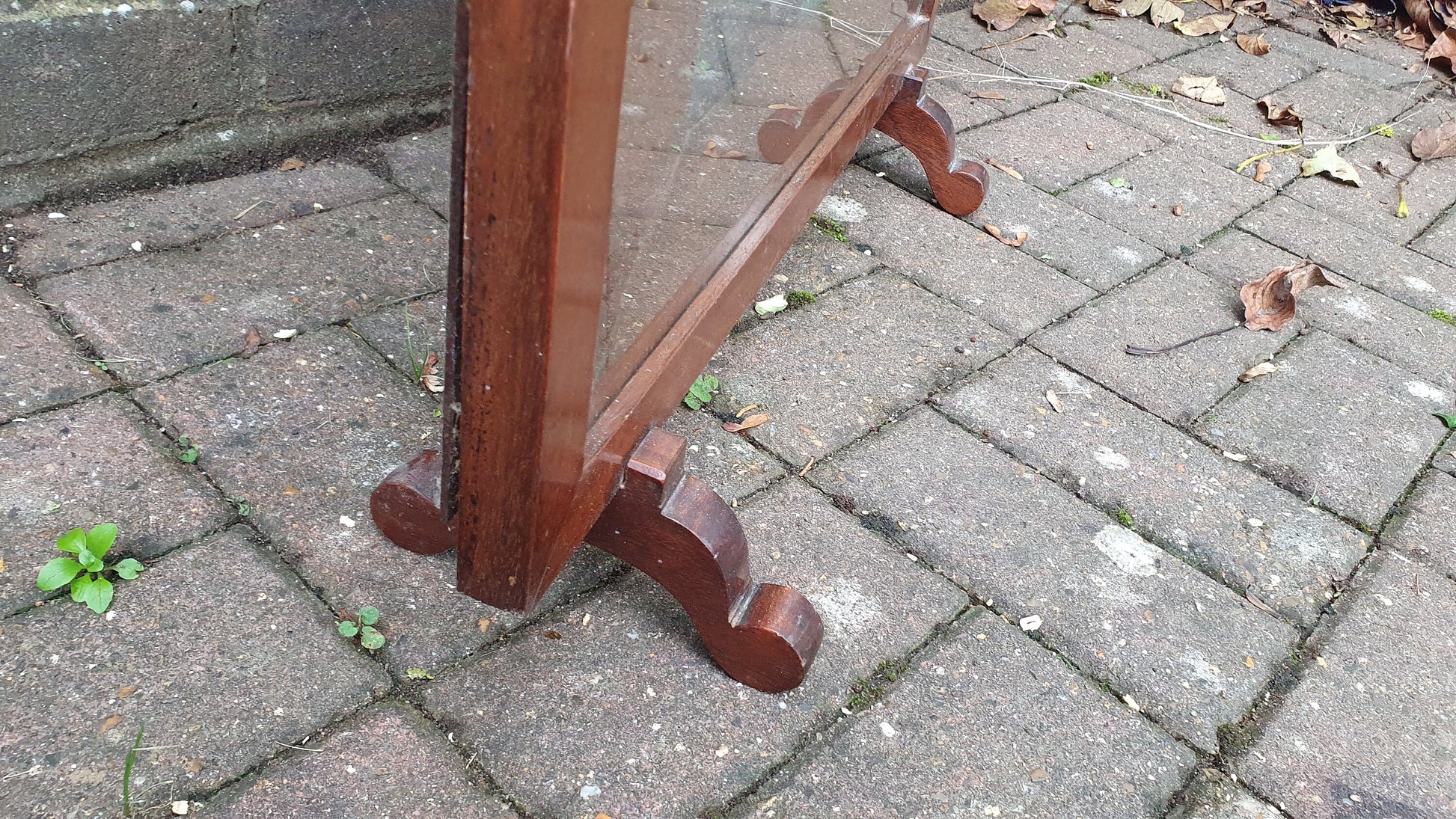 Imposing Vintage Pre-War Mahogany Tapestry Fire Screen Guard Glazed