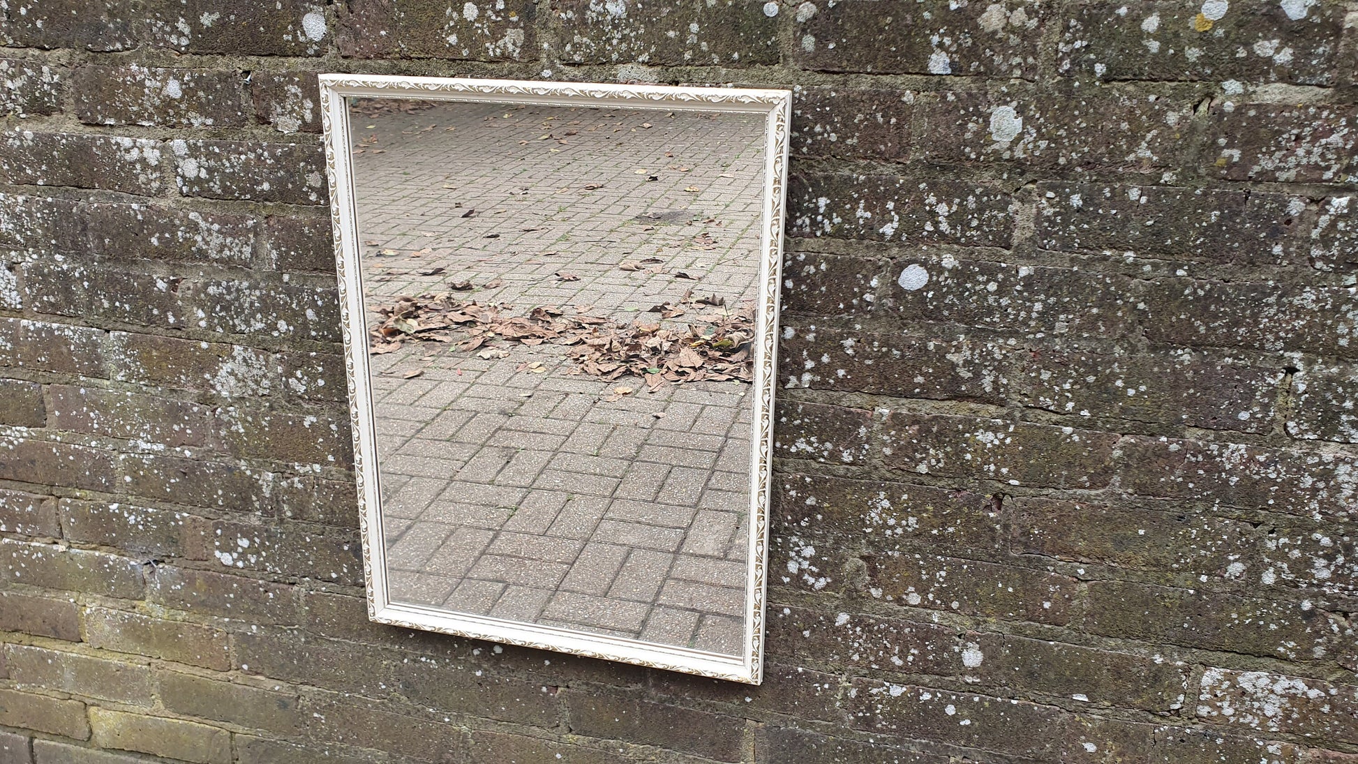 Classic 70’s Vintage Retro Cream and Gold Painted Wall Mirror.