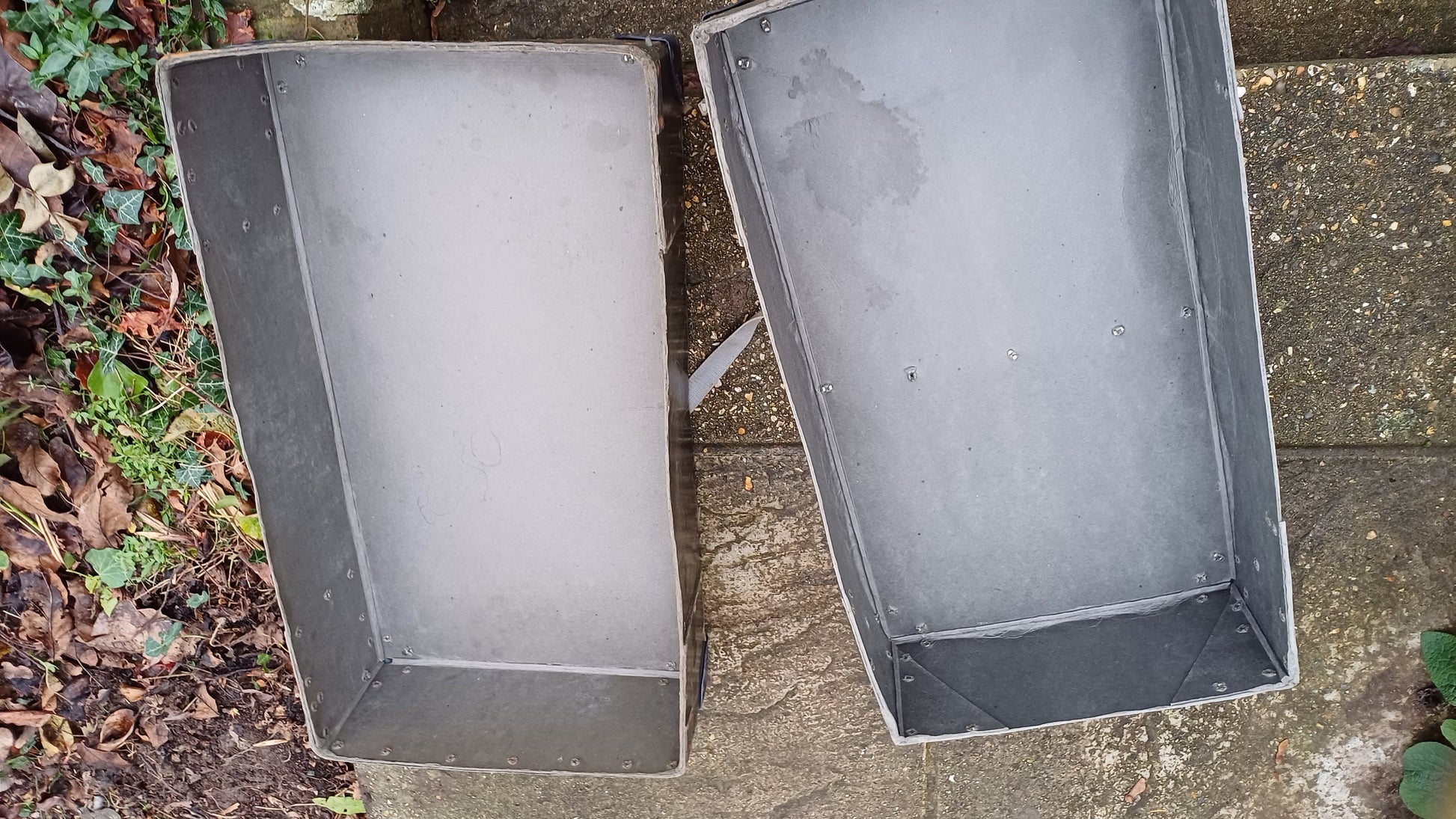Vintage Storage Box : Harold Road & Ridge Hastings Dry Cleaners and Launderers made by Enfield Box Co. (34cm x 51cm x 15cm)