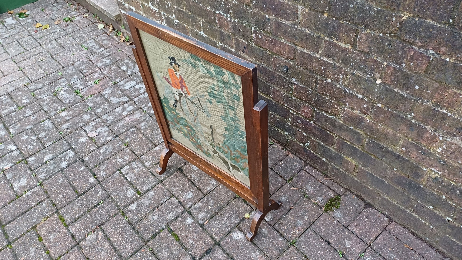 Vintage Tapestry Oak Fire Screen Fox Hunter Hunting