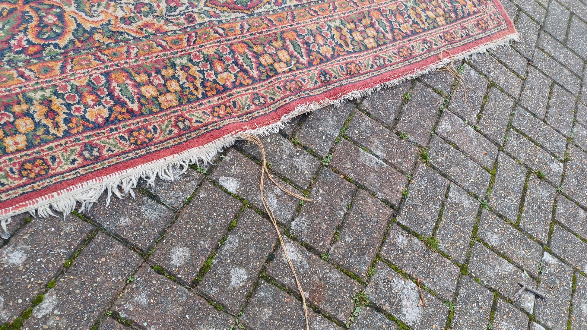 Super Vintage Victorian Turkish Decorative Asian Style Rug. 245 x 180 cm