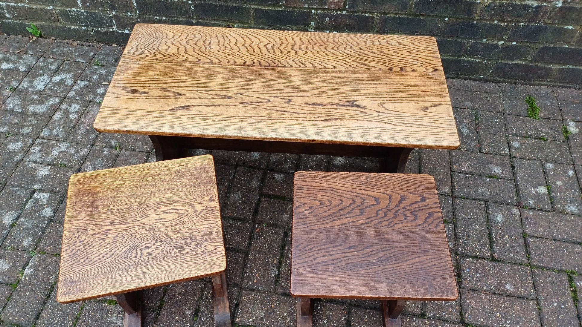 Set of Three Nesting Solid Oak Coffee Side Occasional Tables.