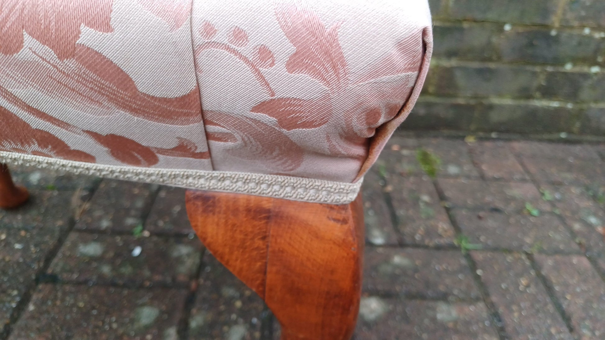 Vintage Upholstered Dressing Table or Piano Stoll Upholstered in Pink Fabric Cabriole Legs.