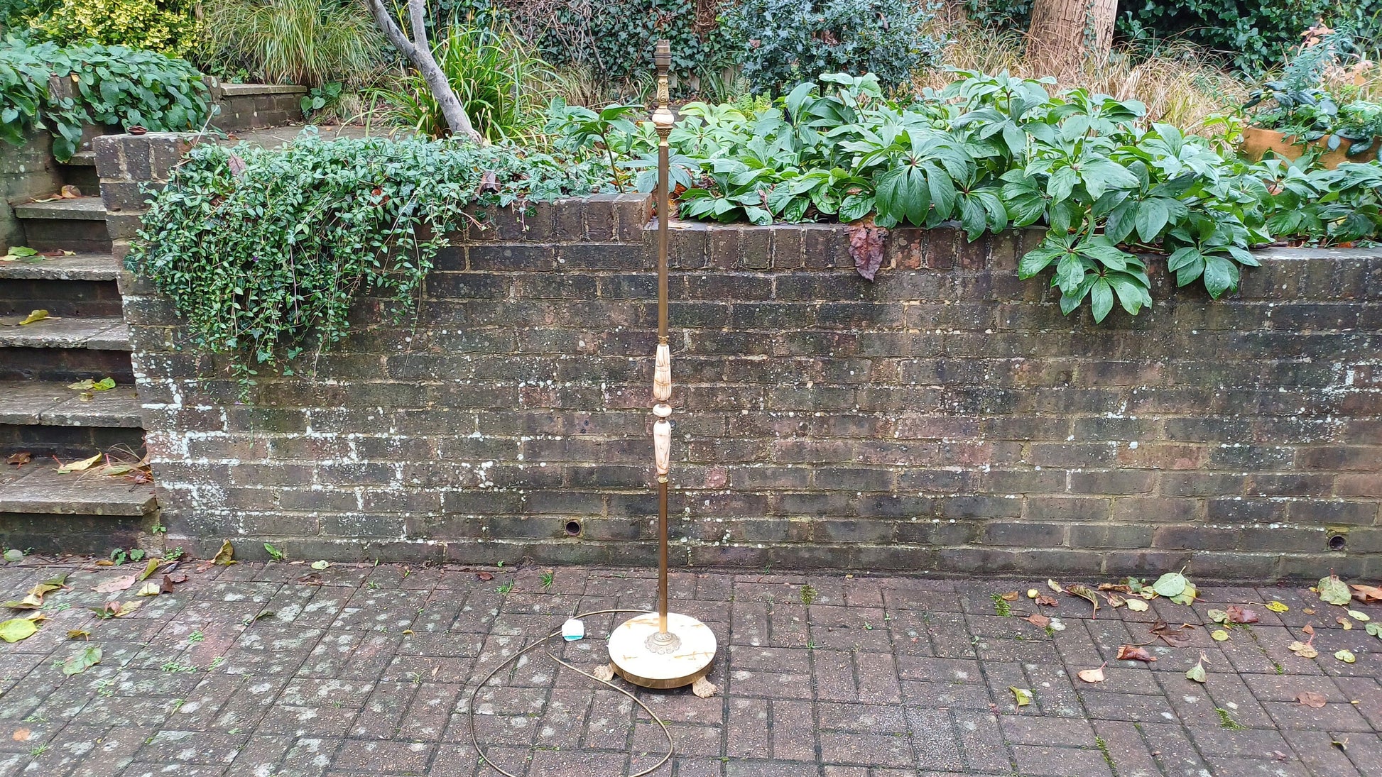 Delightful Vintage Retro Onyx Marble and Brass Standard Lamp