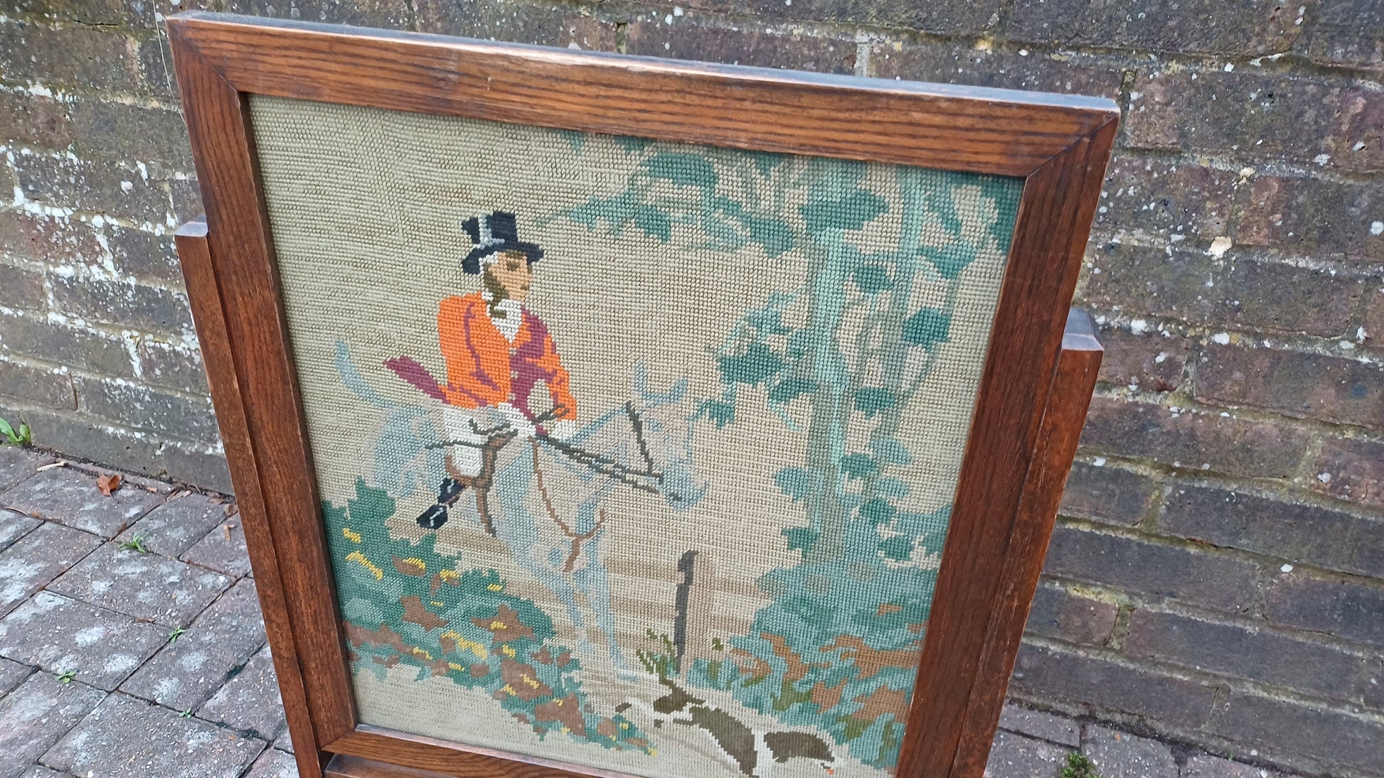 Vintage Tapestry Oak Fire Screen Fox Hunter Hunting