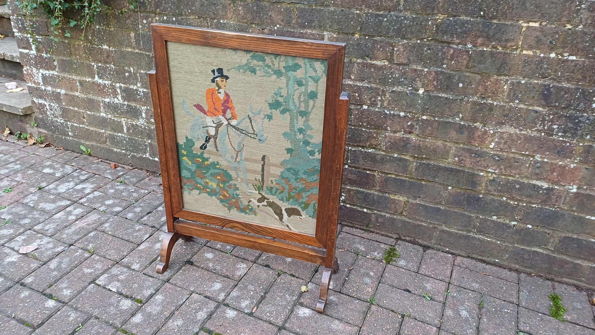 Vintage Tapestry Oak Fire Screen Fox Hunter Hunting