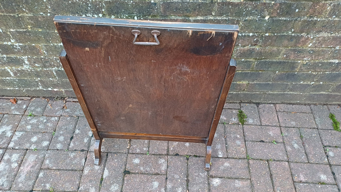 Vintage Tapestry Oak Fire Screen Fox Hunter Hunting