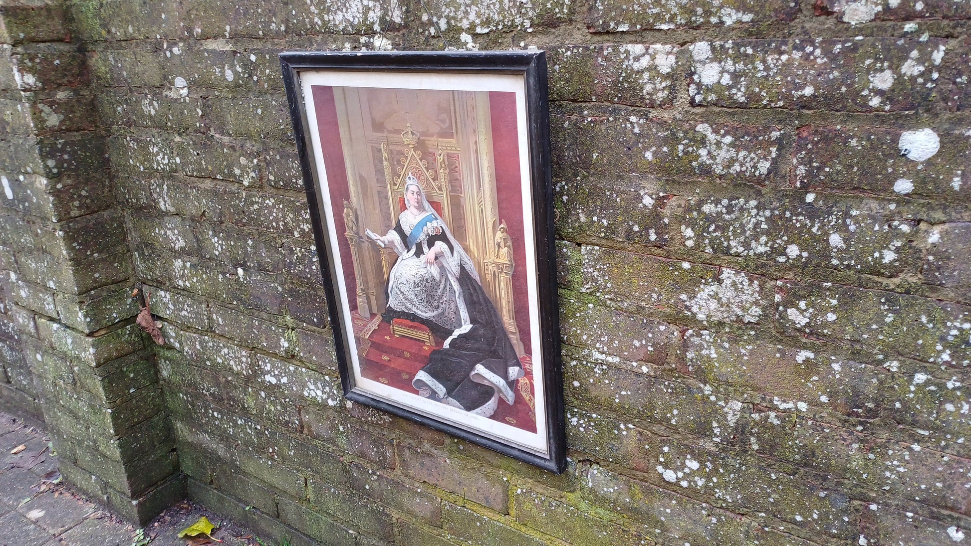 Antique Print of Queen Victoria Empress of India in original vintage black wooden frame ( T R Casselden)- large 40cm x 54cm