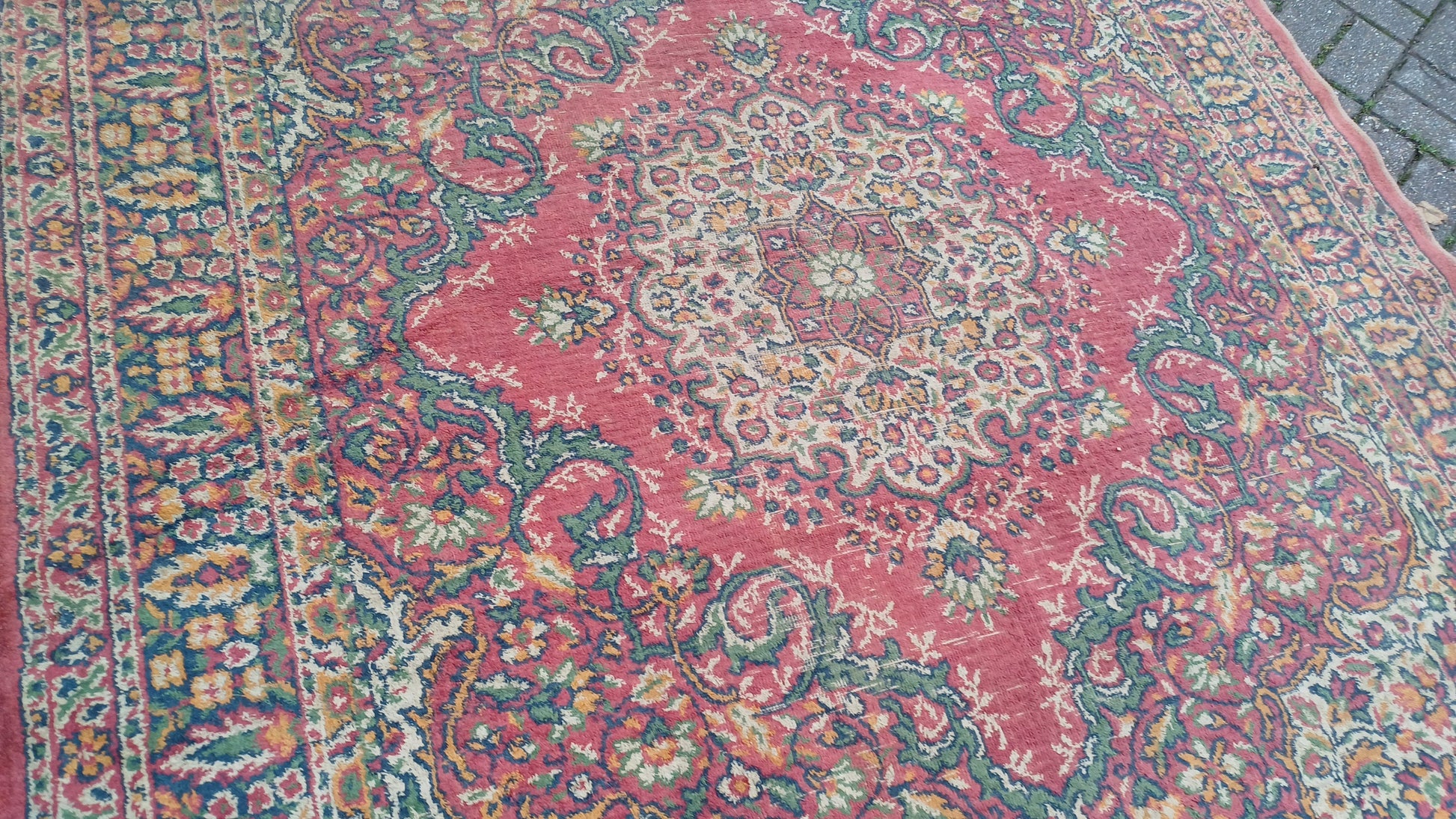 Super Vintage Victorian Turkish Decorative Asian Style Rug. 245 x 180 cm