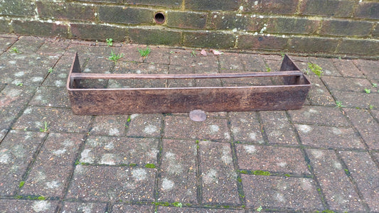Small Heavy Vintage Victorian Iron Fender Fireplace Fire Guard.