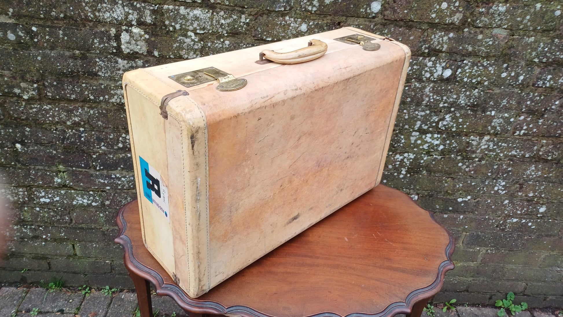 Superb Top Quality Gleneaton Suitcase Brass Fixings Storage Box.