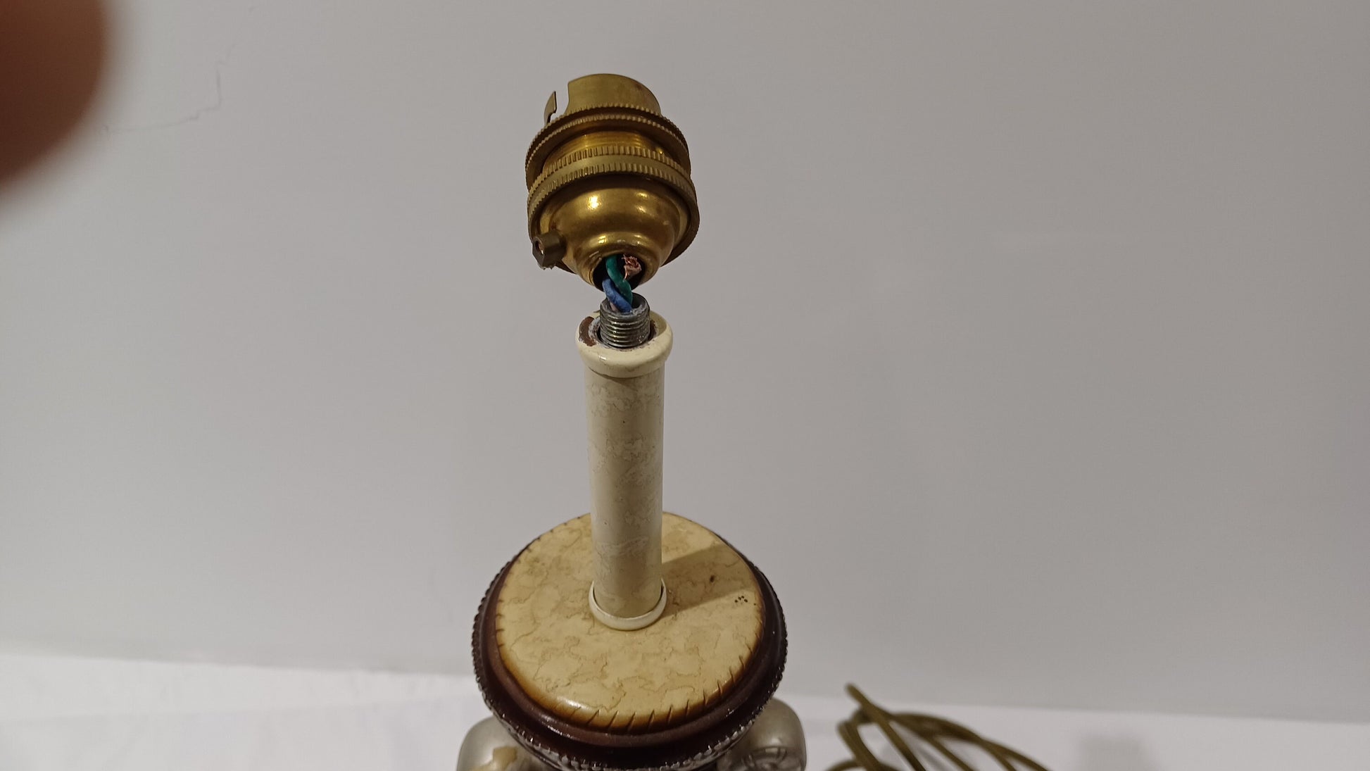 Vintage Widdop Bingham Romanesque Resin Lamp 45cm tall