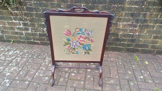 Superb Vintage Mahogany Victorian Tapestry Glazed Fire Screen Ball and Claw Feet