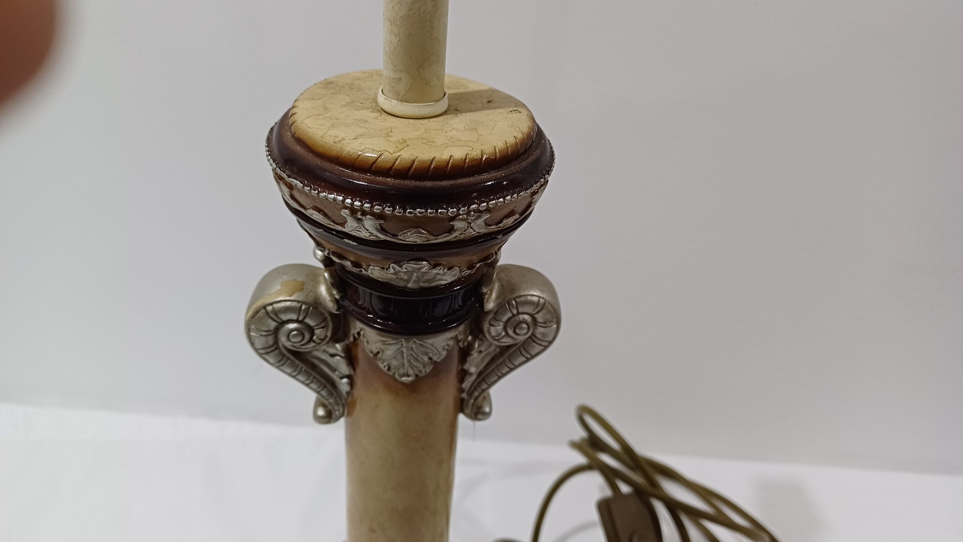 Vintage Widdop Bingham Romanesque Resin Lamp 45cm tall