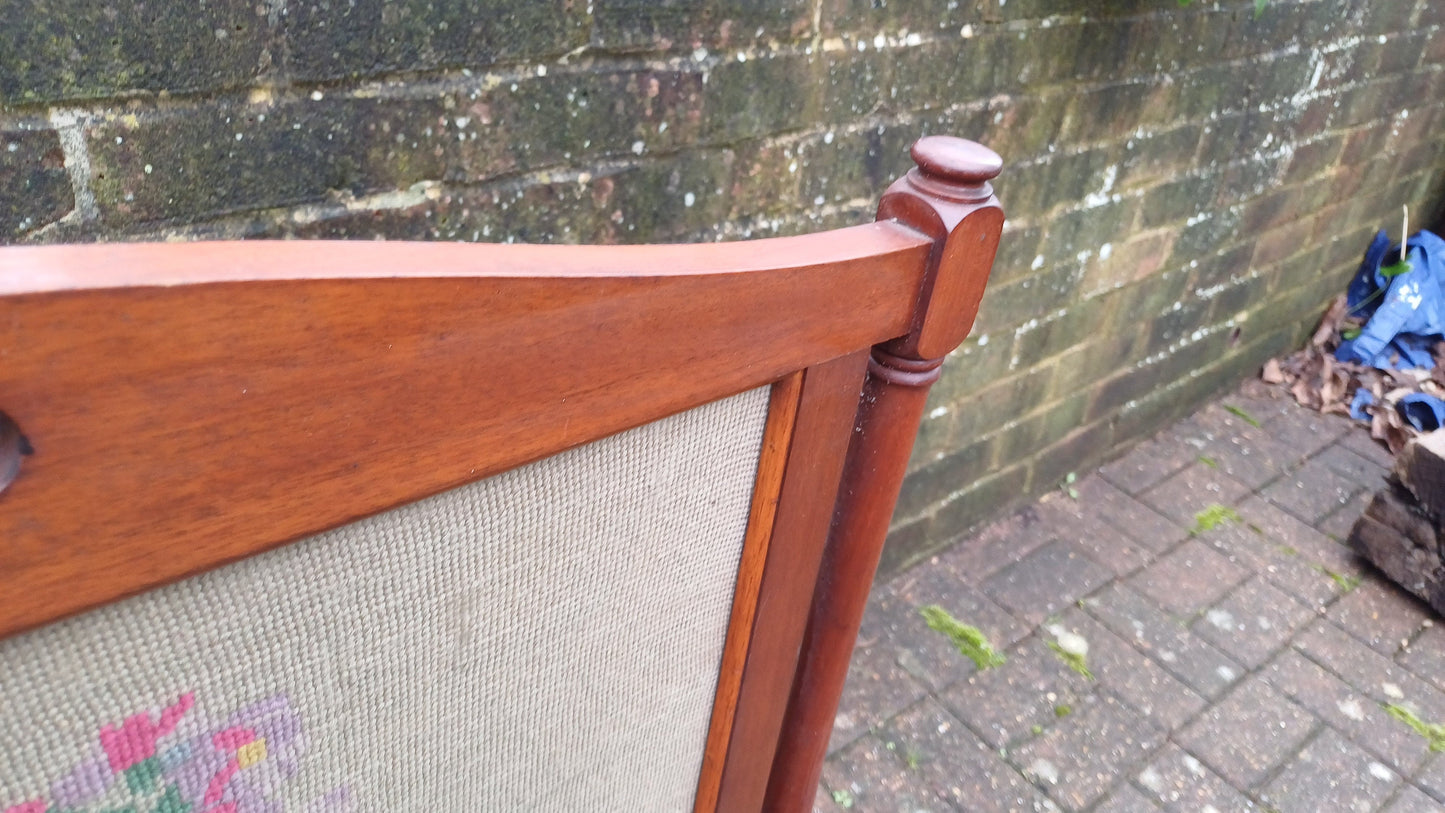 Superb Vintage Mahogany 50s Tapestry Glazed Fire Screen Still Life