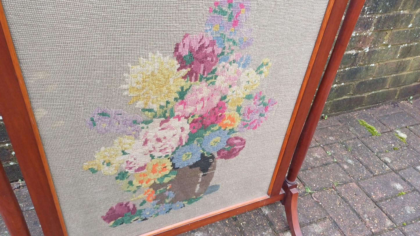 Superb Vintage Mahogany 50s Tapestry Glazed Fire Screen Still Life
