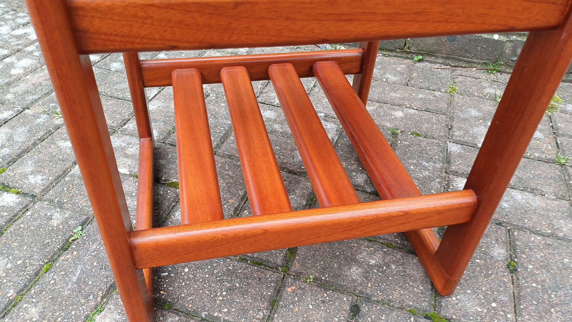 Superb Retro Mahogany Coffee Side Table Stoneware Tile Top Near Mint Condition Square.