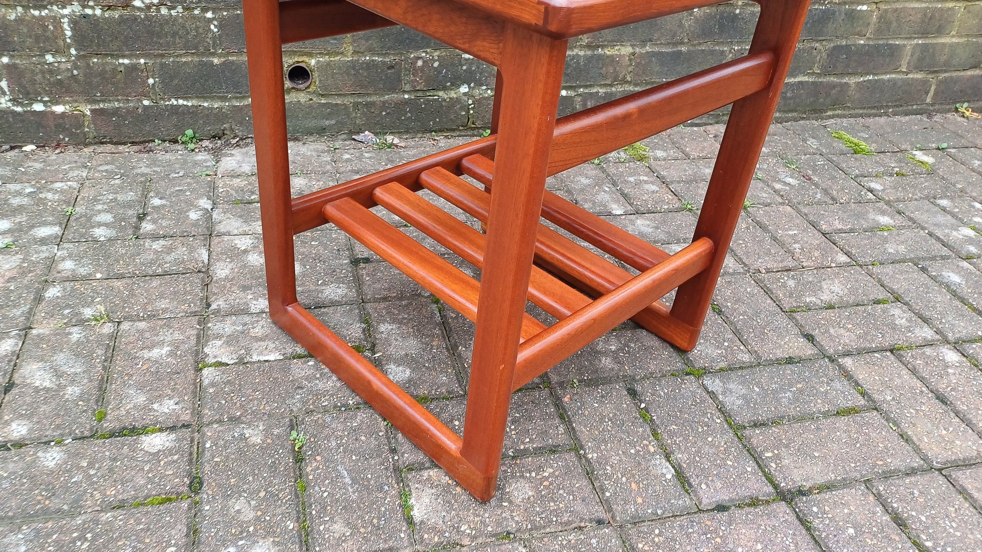 Superb Retro Mahogany Coffee Side Table Stoneware Tile Top Near Mint Condition Square.