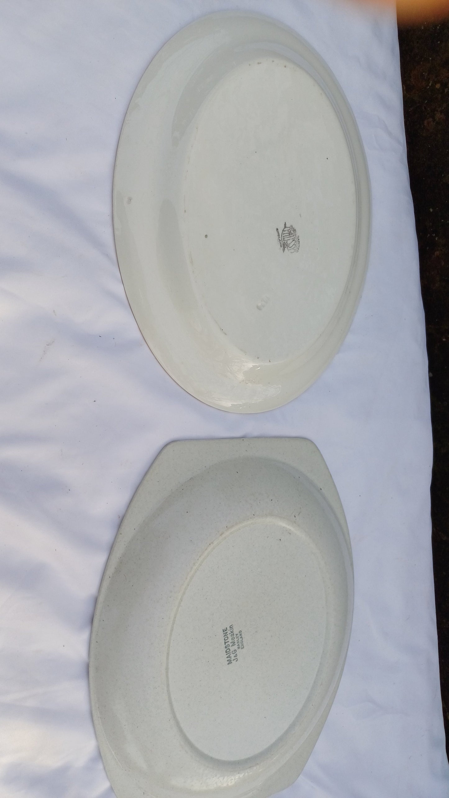 Two Pair of Vintage Retro Serving Plates Fish Meat or Pastries Mid 20th Century Pallissy and J&G Meakin ‘Maidstone’