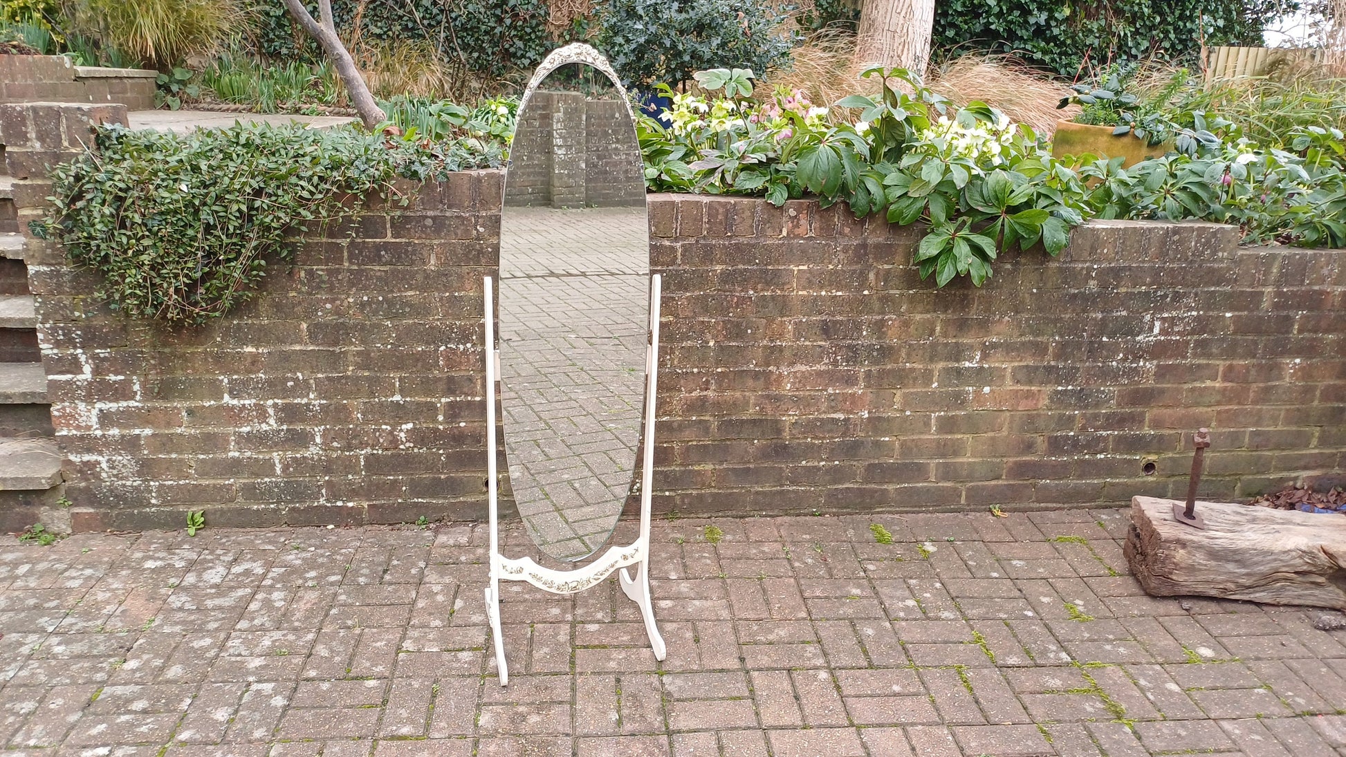 Elegant Vintage Retro Painted Cheval Bedroom Mirror Oval White Gold Highlights.