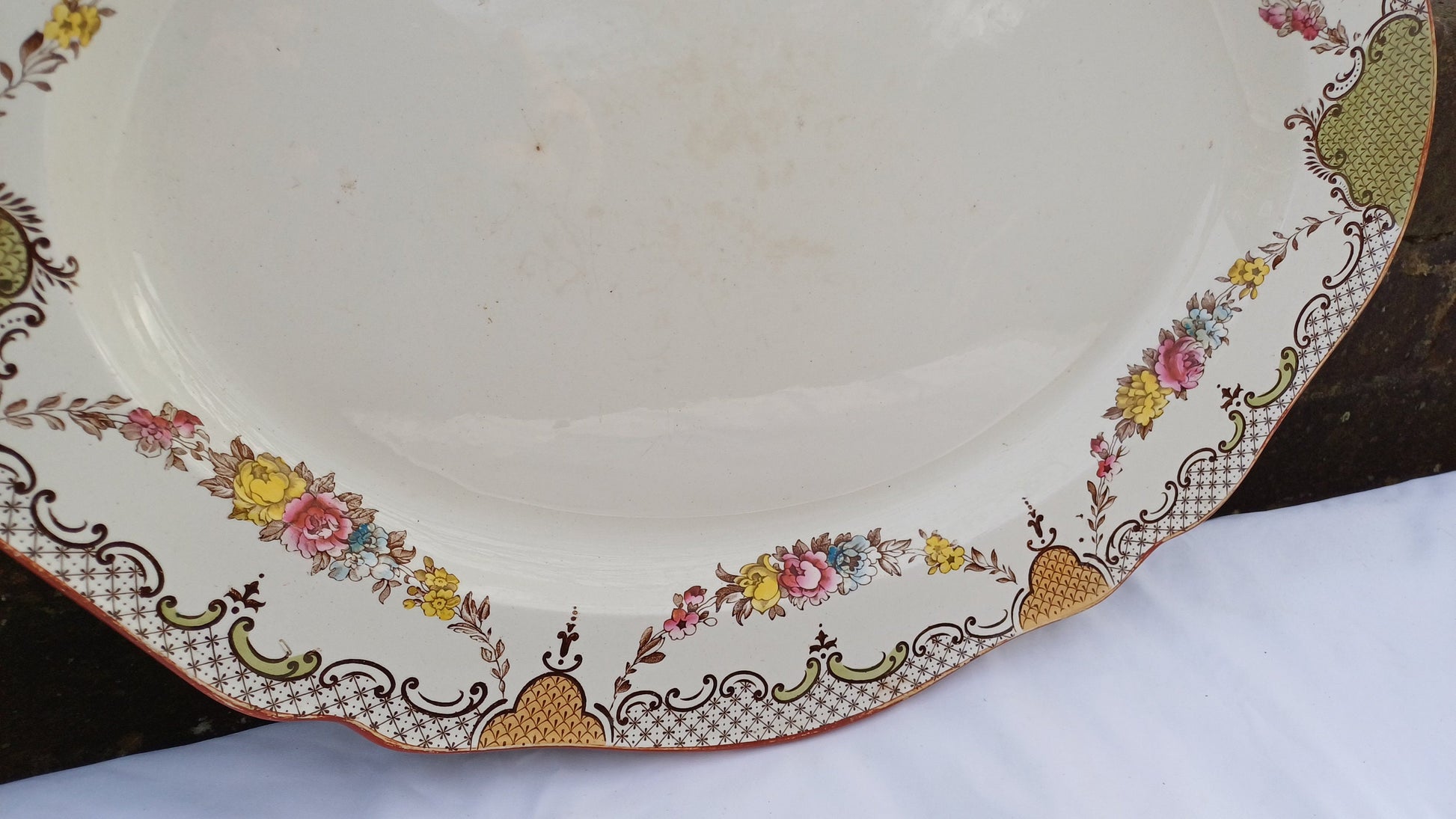 Huge Vintage Victorian Wedgwood Serving Plate Platter Fish Meat or Pastries ‘Pandora’ Pattern.