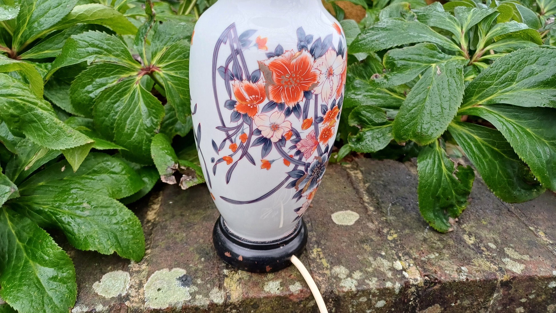 Large Oriental Style Table Lamp Red Blue and God Working and VGC