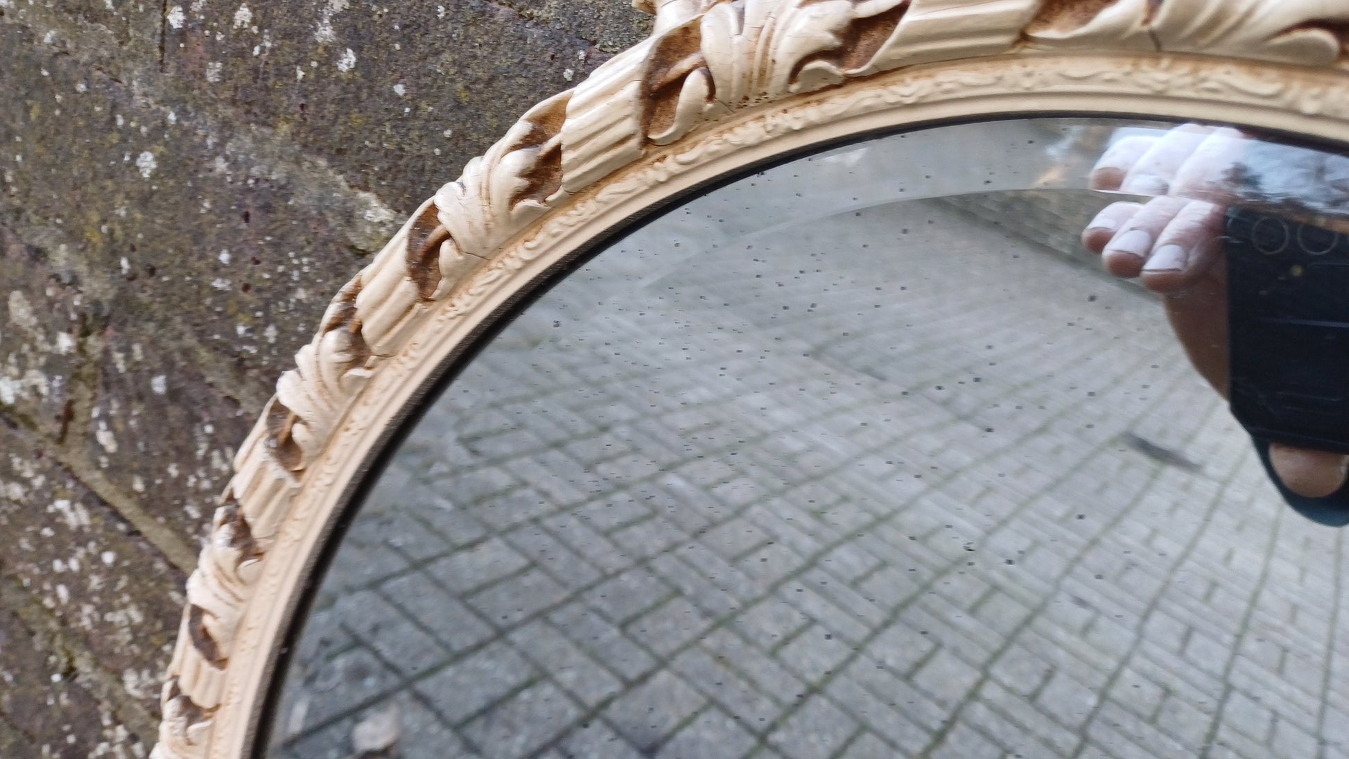 Large Vintage Oval 50s or 60s Painted Cream and God Oval Wall Mirror. Ribbon Decoration.