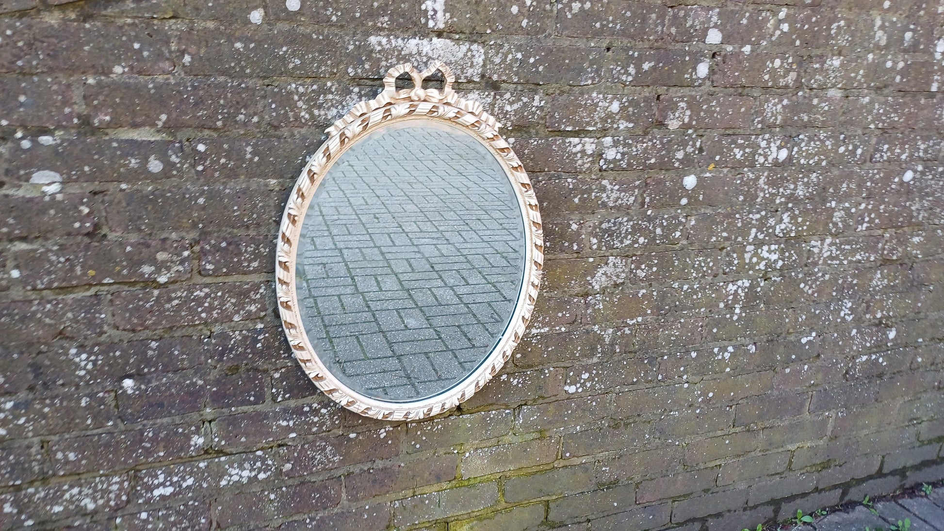 Large Vintage Oval 50s or 60s Painted Cream and God Oval Wall Mirror. Ribbon Decoration.