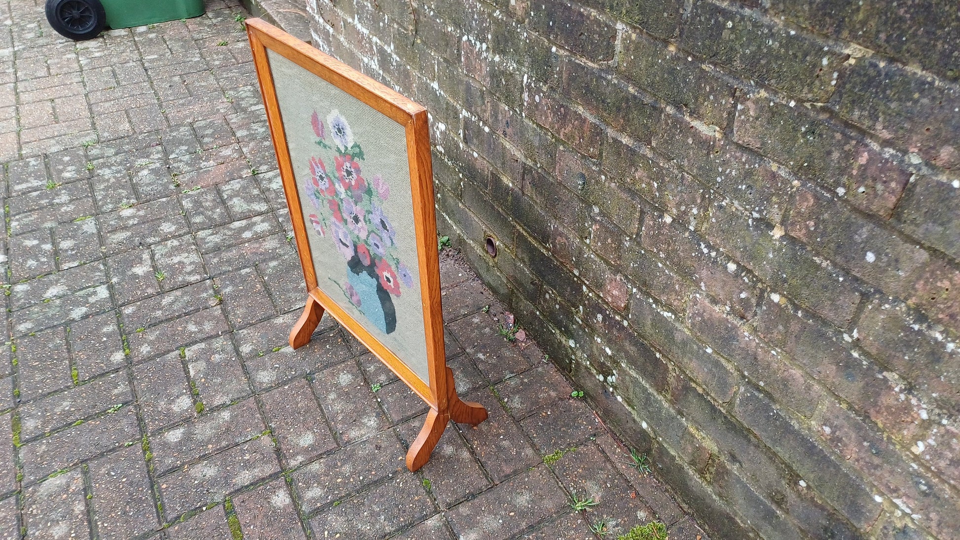 Vintage Solid Oak Fire Screen Guard with Still Life Tapestry Decoration.
