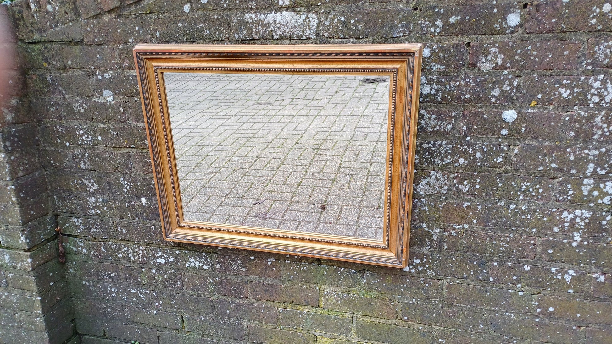 Large Vintage 80’s Gold Distressed Finish Gold Gilt Wall Mirror. 72 x 57 cm