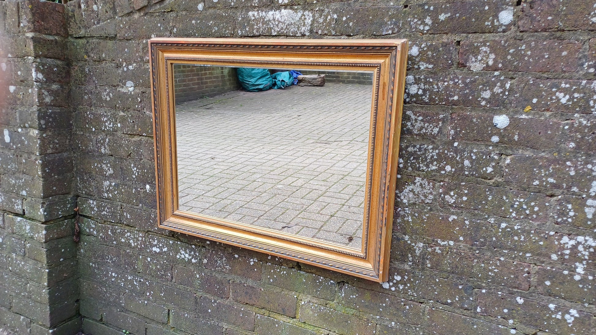 Large Vintage 80’s Gold Distressed Finish Gold Gilt Wall Mirror. 72 x 57 cm
