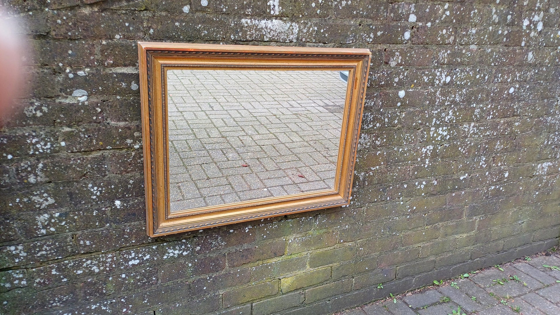 Large Vintage 80’s Gold Distressed Finish Gold Gilt Wall Mirror. 72 x 57 cm