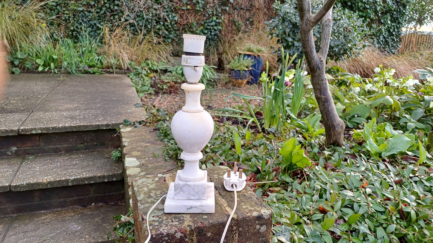 Gorgeous vintage grey / gray and white Alabaster (Marble, Onyx) Table Lamp - working table lamp - classic style Made In Italy