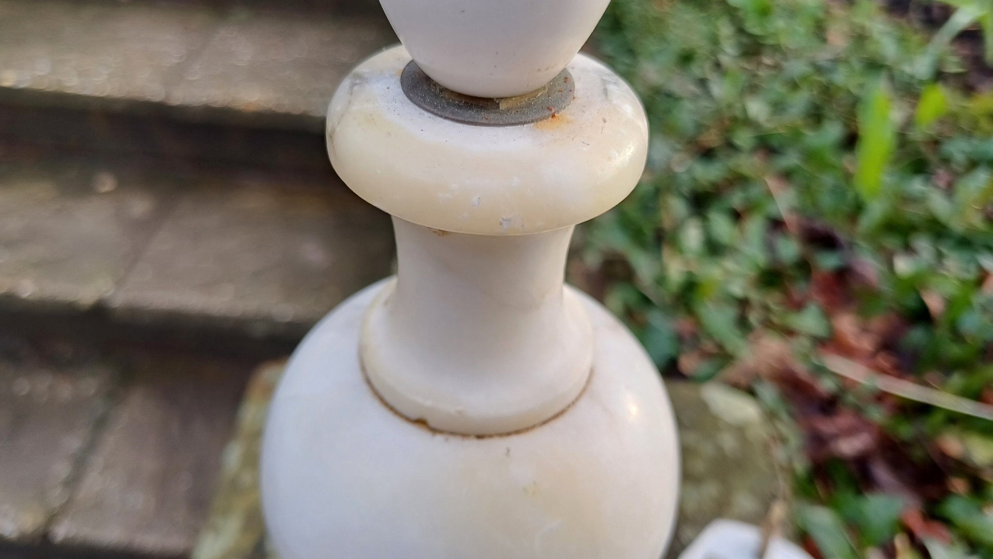 Gorgeous vintage grey / gray and white Alabaster (Marble, Onyx) Table Lamp - working table lamp - classic style Made In Italy