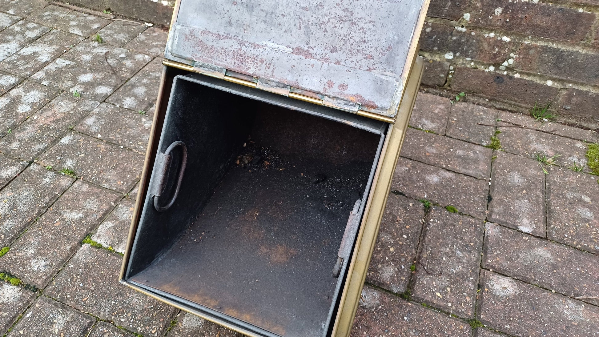 Superb and Complete Vintage Victorian Brass Coal Scuttle Bin With Brass Shovel