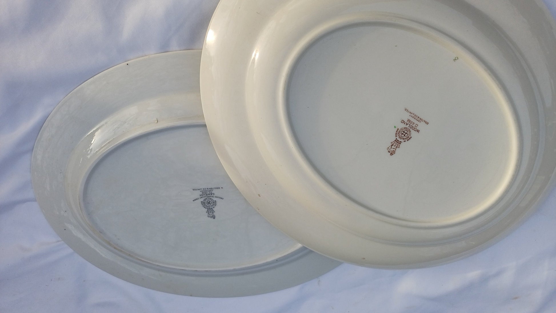 Two Pair of Royal Doulton Serving Plates Fish Meat or Pastries Mid 20th Century Excellent Condition Camelot and Woodland