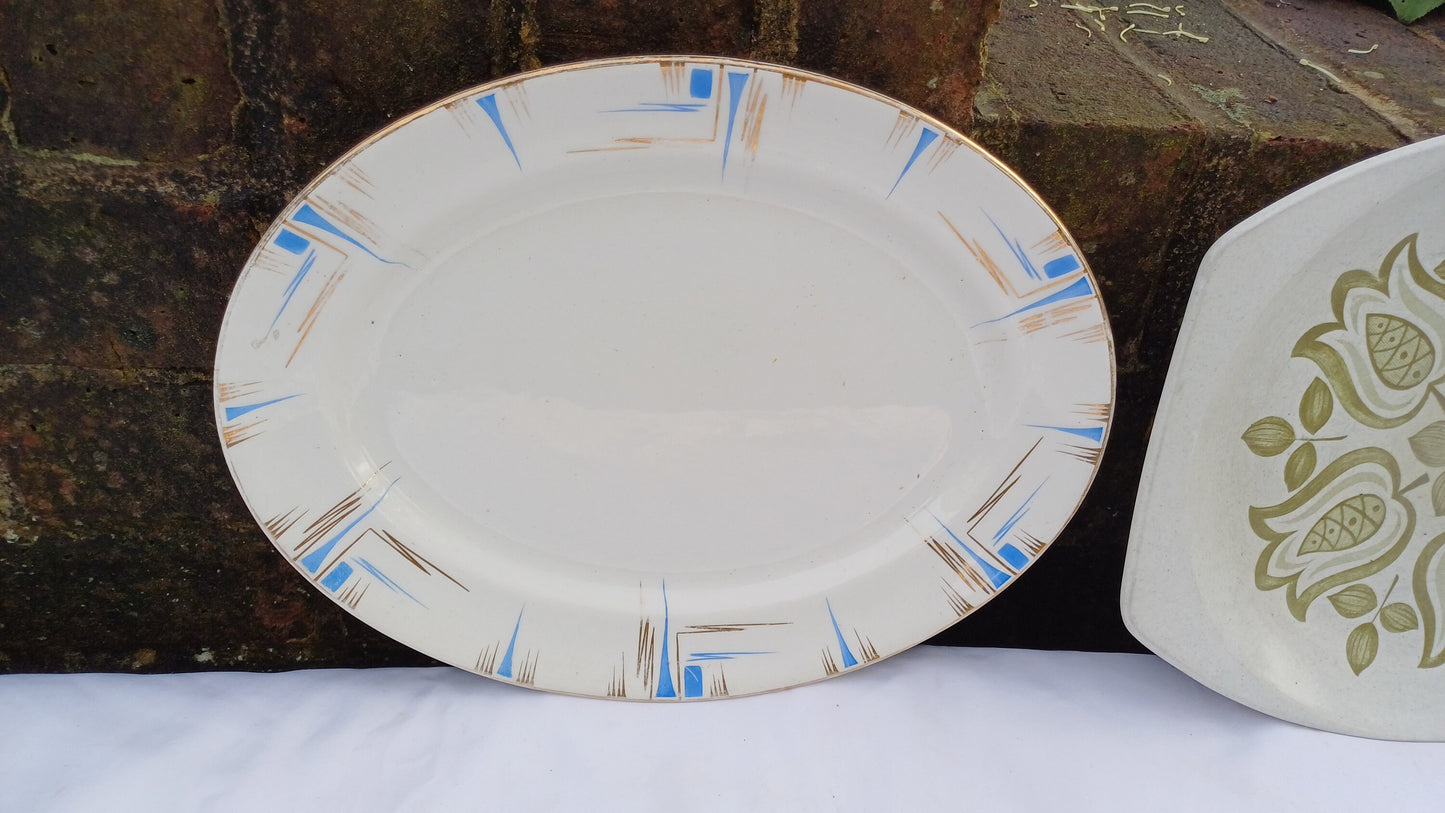 Two Pair of Vintage Retro Serving Plates Fish Meat or Pastries Mid 20th Century Pallissy and J&G Meakin ‘Maidstone’
