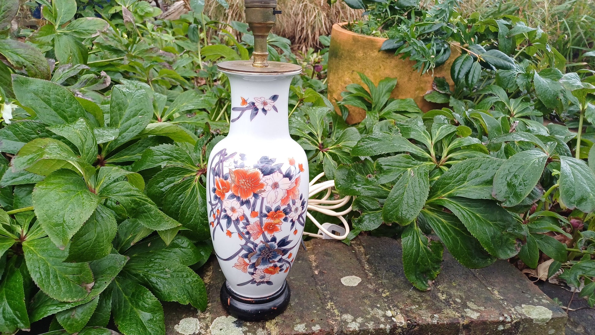 Large Oriental Style Table Lamp Red Blue and God Working and VGC