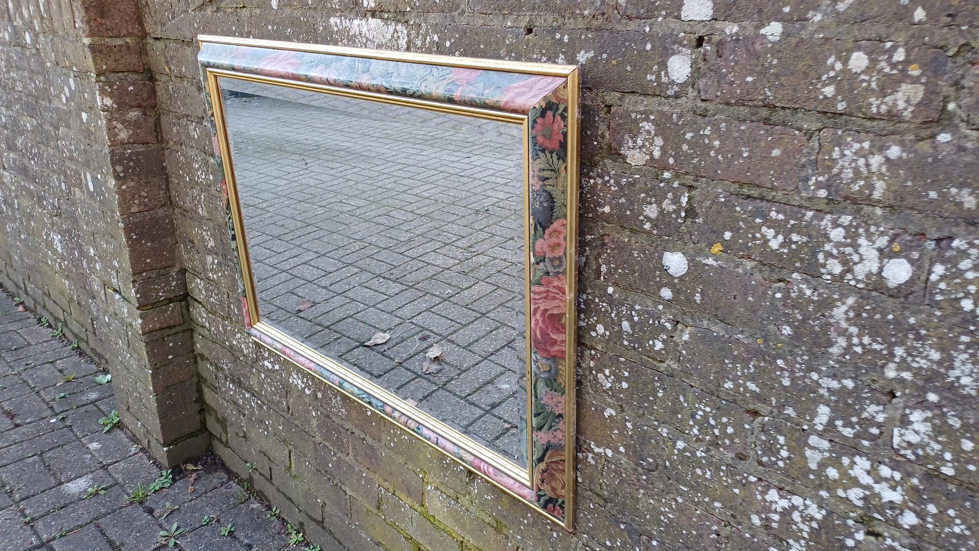 Large Classic 80’s Chic Floral Flower Decorative Mirror Bevelled Glass 88 x 63 cm