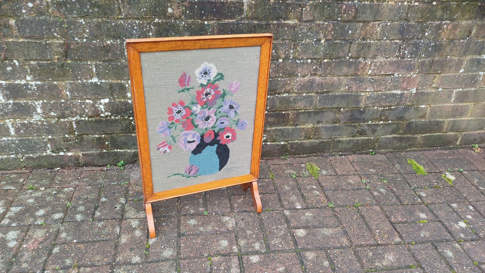 Vintage Solid Oak Fire Screen Guard with Still Life Tapestry Decoration.