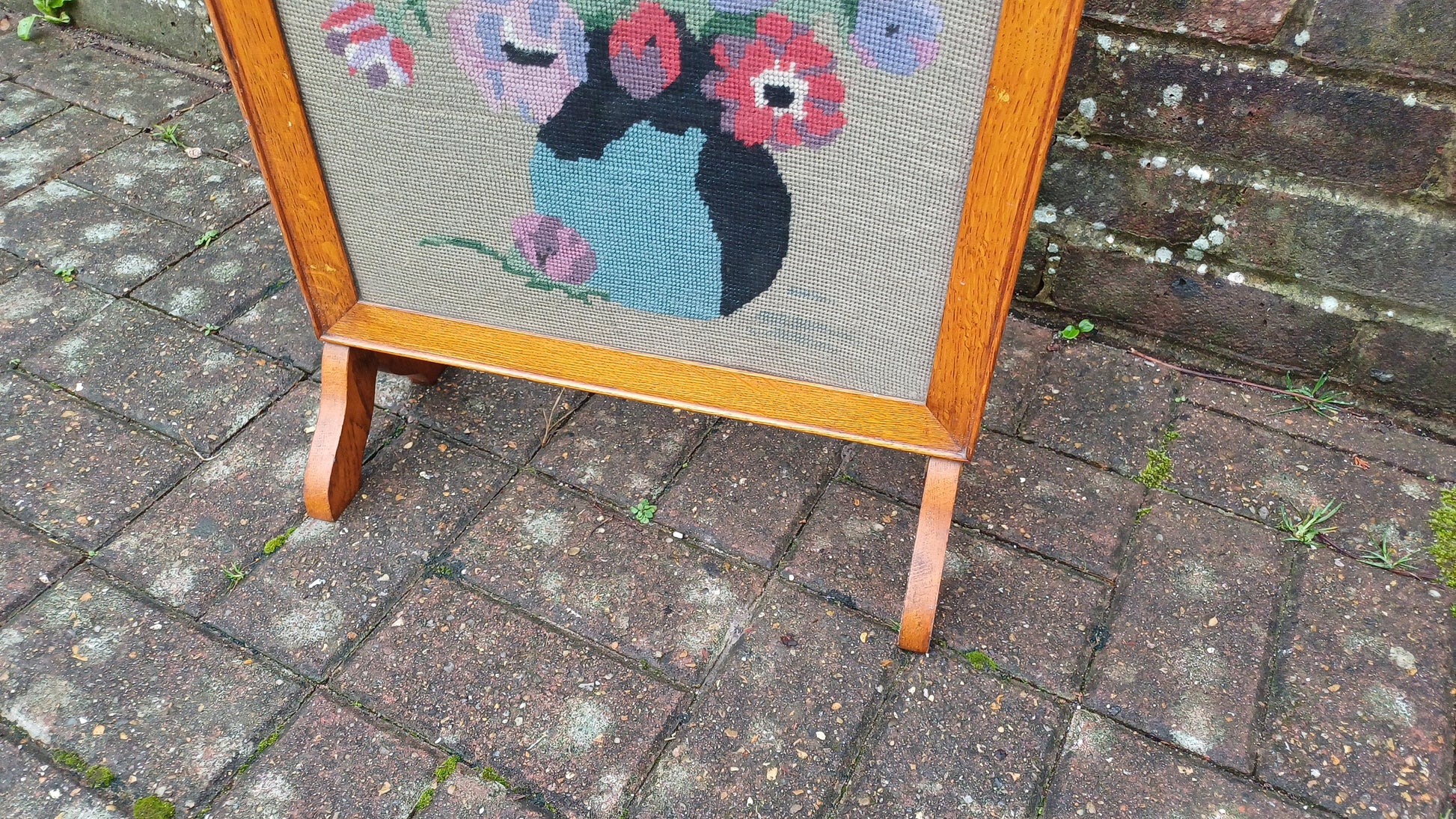 Vintage Solid Oak Fire Screen Guard with Still Life Tapestry Decoration.