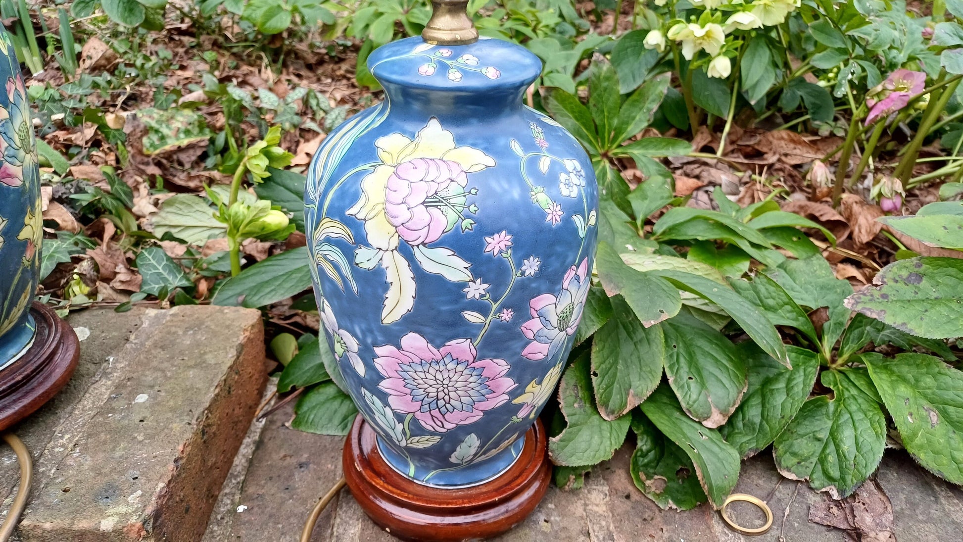 Attractive vintage ceramic pair of oriental style lamps, floral design, working conditions