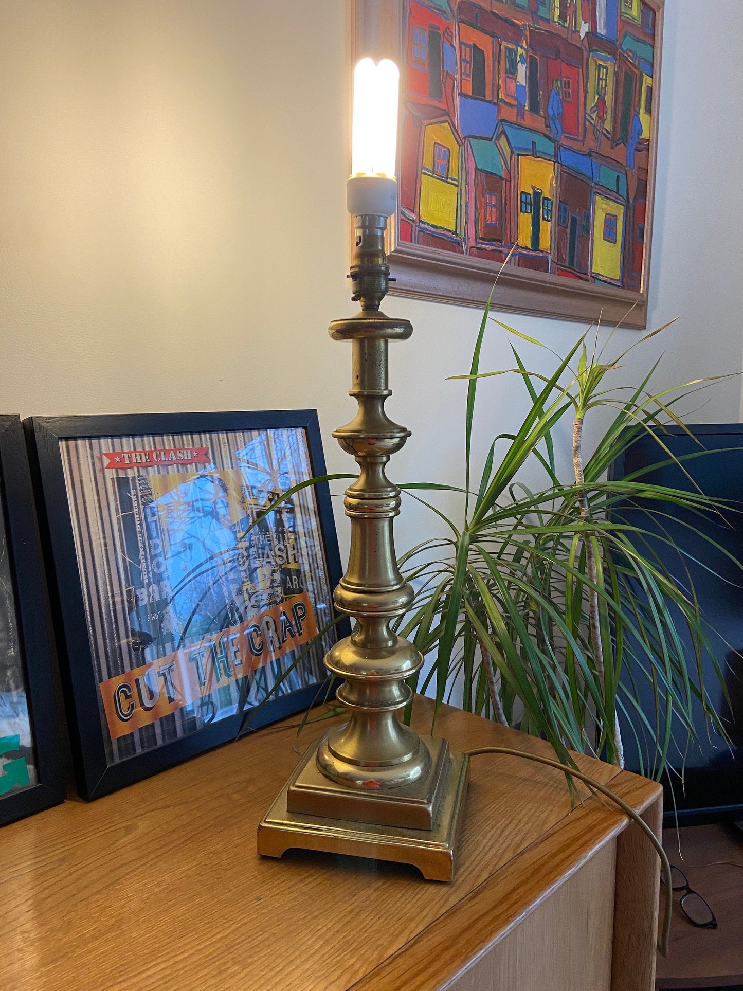 Exceptional Tall Vintage Brass Table Lamp - heavy and quality piece - working order 49cm tall