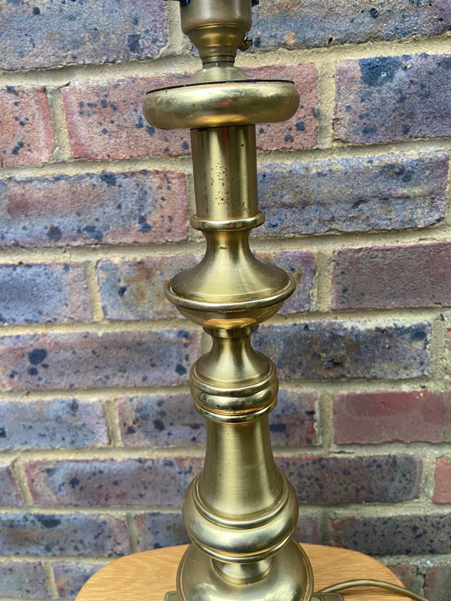 Exceptional Tall Vintage Brass Table Lamp - heavy and quality piece - working order 49cm tall