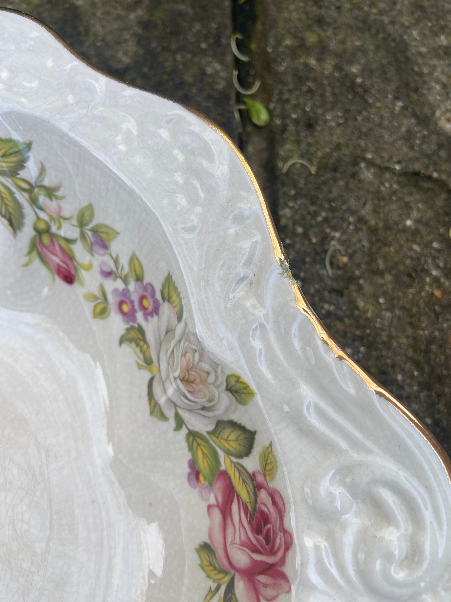 Vintage Roses Old Foley, Jug and Basin set from 1970s, Madie in England, smaller size