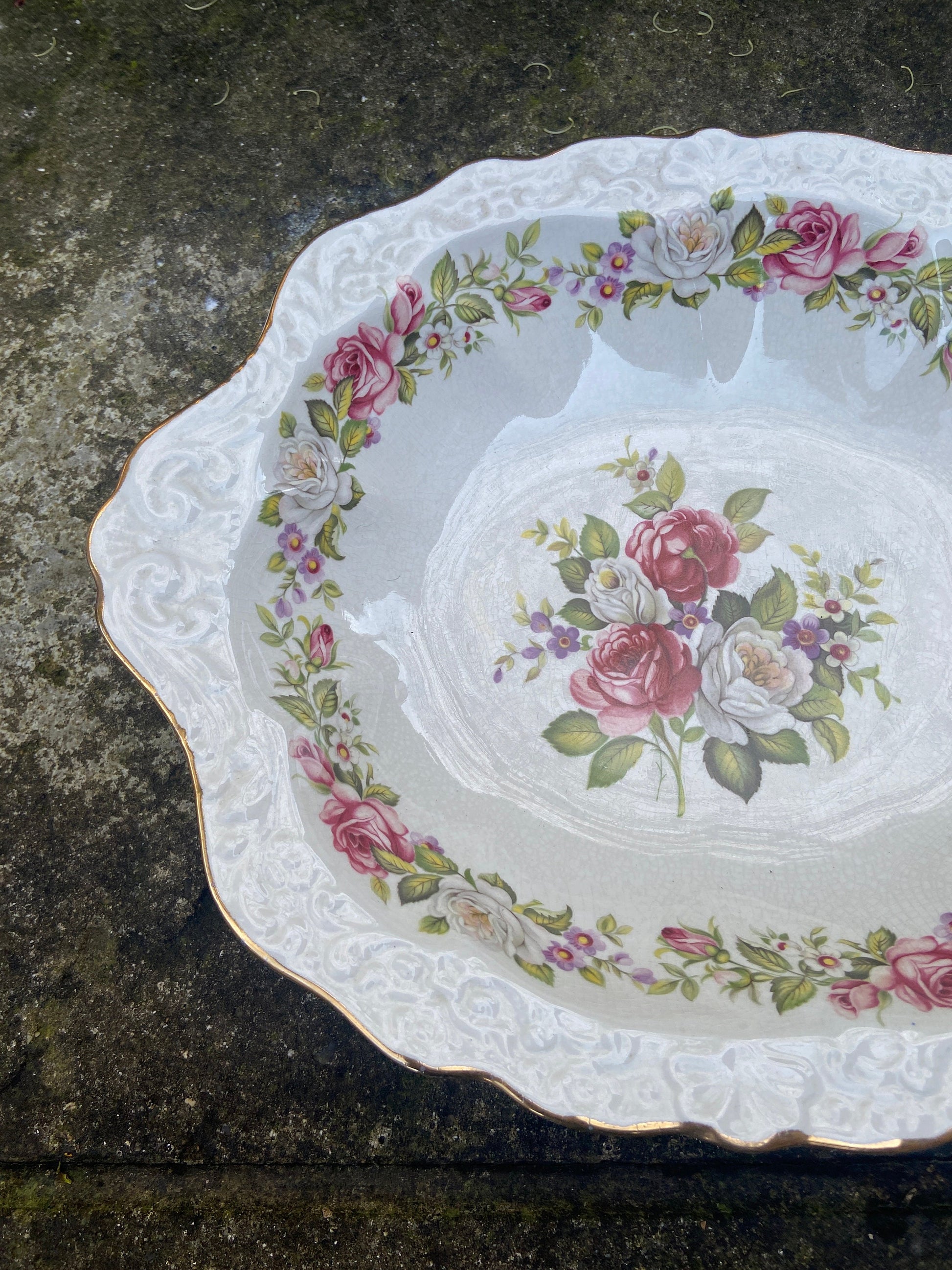 Vintage Roses Old Foley, Jug and Basin set from 1970s, Madie in England, smaller size