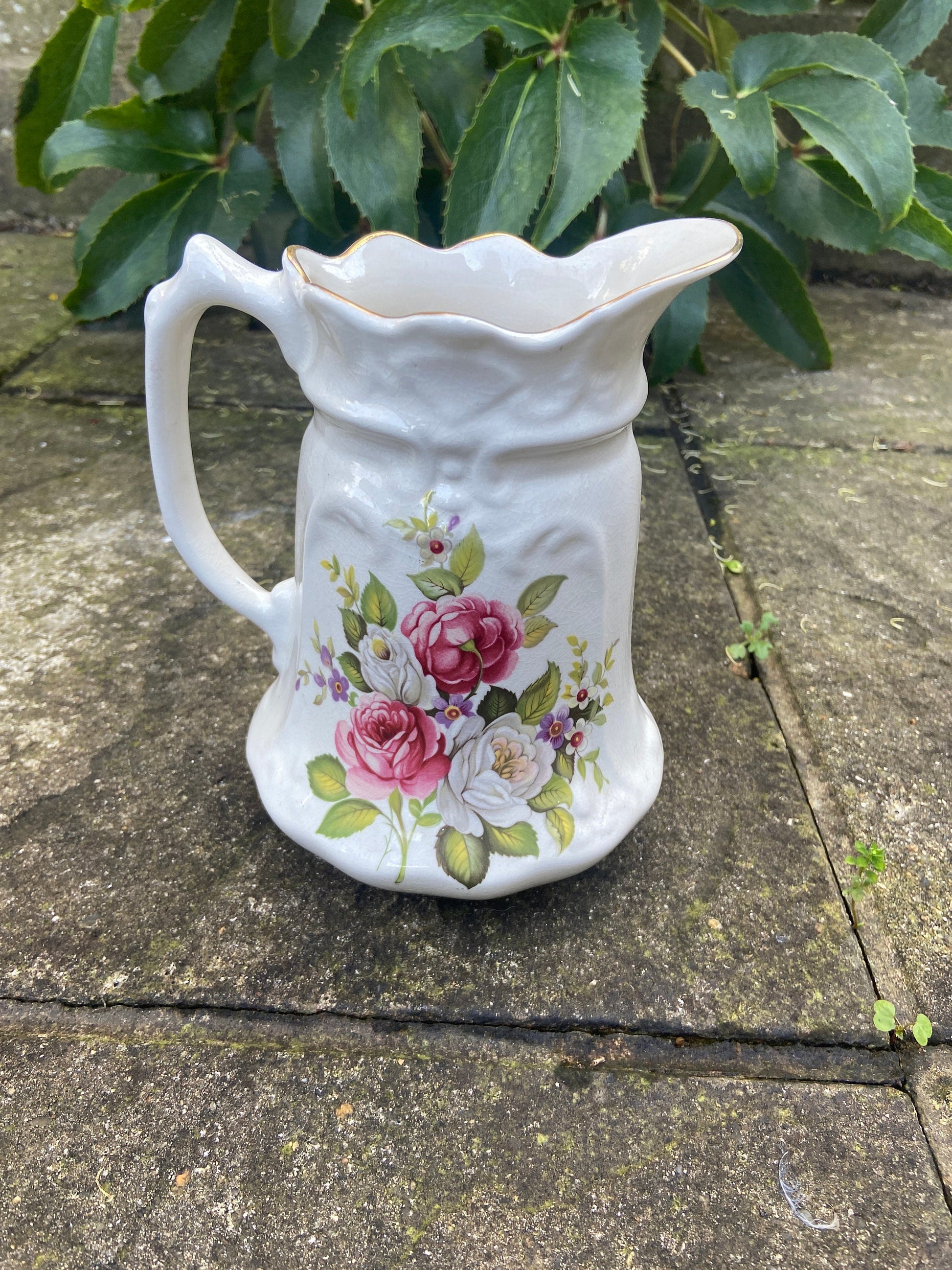 Vintage Roses Old Foley, Jug and Basin set from 1970s, Madie in England, smaller size