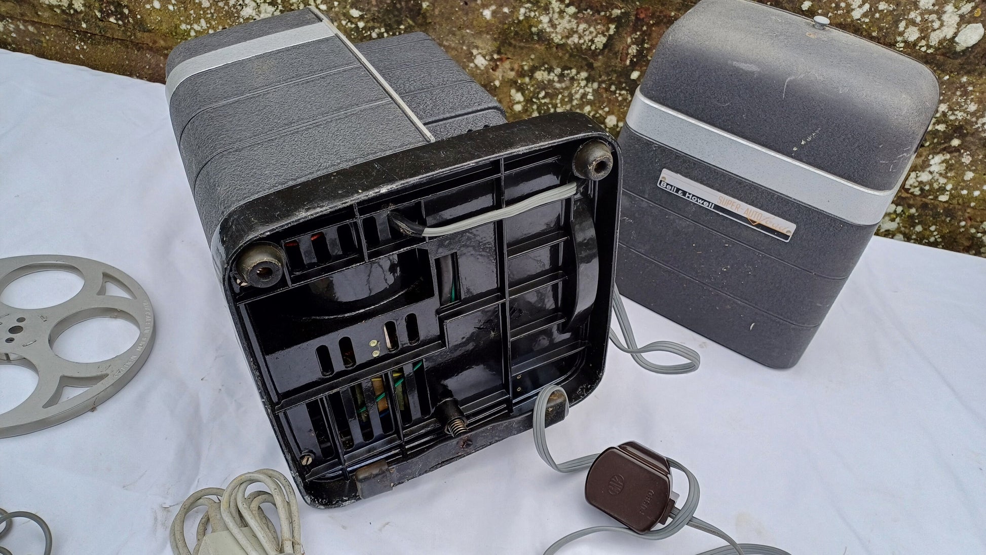 Vintage Retro Bell & Howell Super Auto Load 8mm Film Projector and Accessories