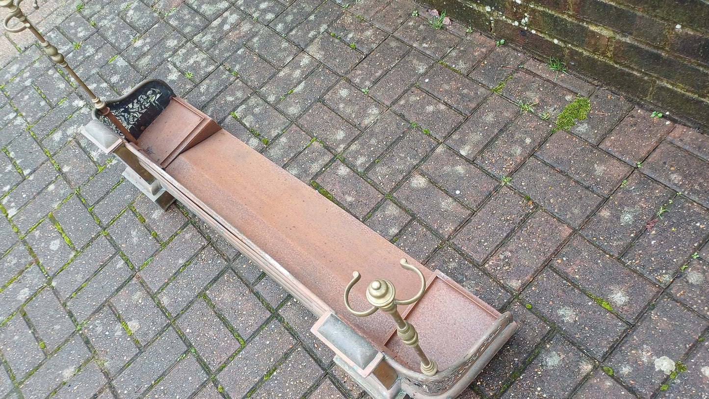 Outstanding Vintage Victorian Brass Fender Fire Iron Upright Holder
